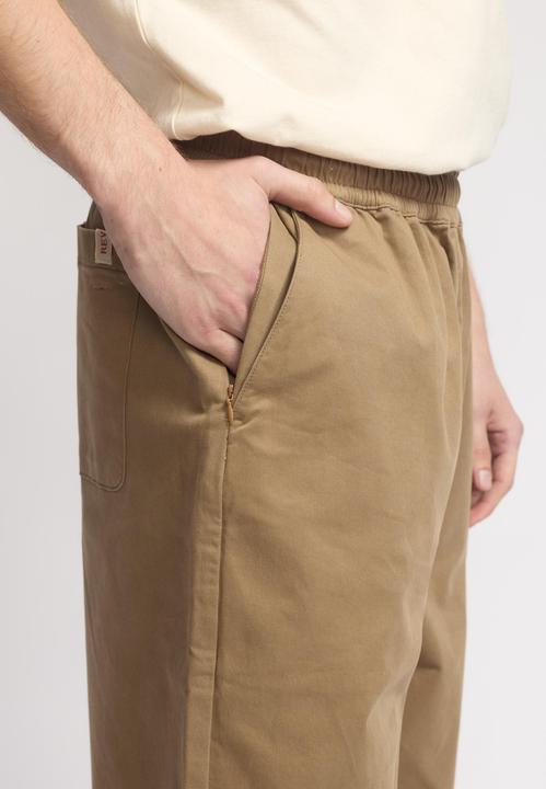Actual product image Revolution Casual (L)