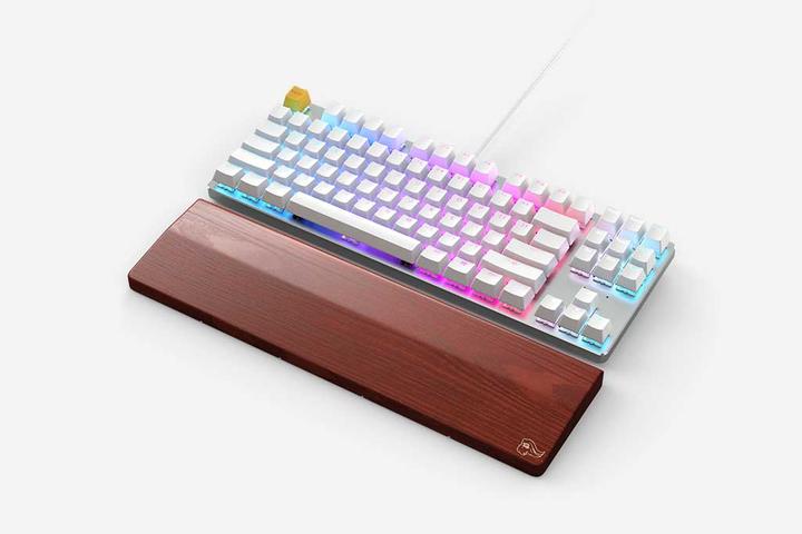Actual product image Glorious PC Gaming Race GMMK TKL White Ice Edition (US, Cable)