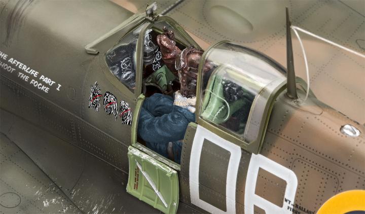 Immagine prodotto Revell Set regalo Spitfire Mk.V Iron Maiden