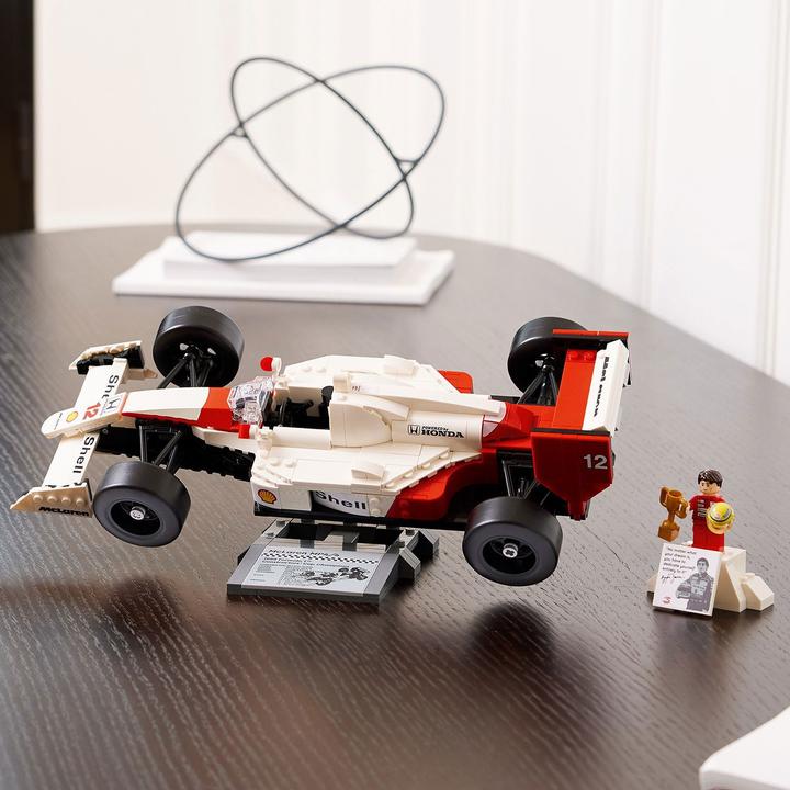 Actual product image LEGO McLaren MP4/4 & Ayrton Senna (10330, LEGO Icons)