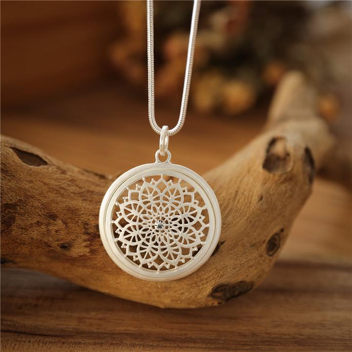 Actual product image Andreani Necklace with high quality metal (Stones)