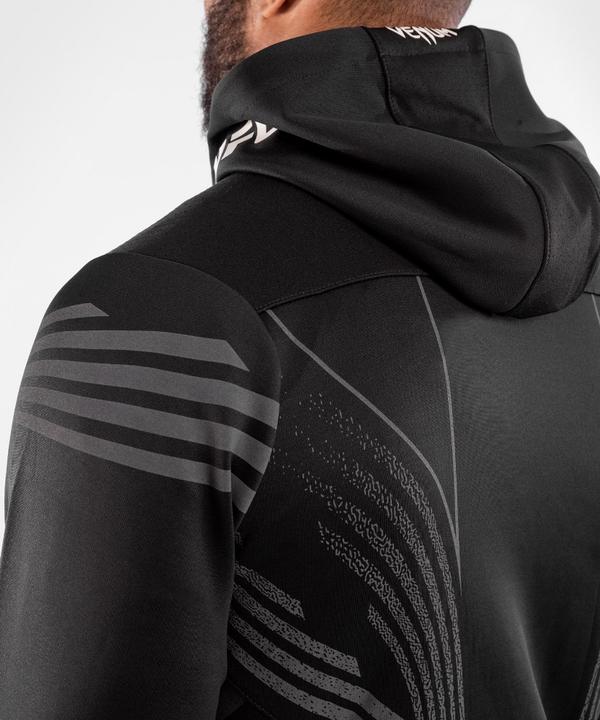 Produktbild UFC | Venum Authentic Fight Night Herren Walkout Hoodie (L)