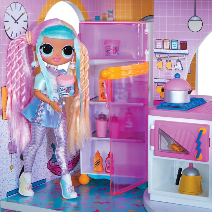 Actual product image MGA L.O.L. Surprise OMG House of Surprises