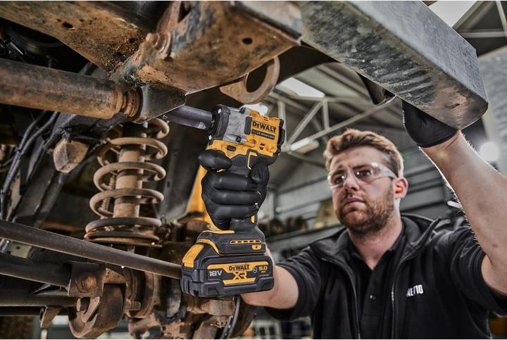 Actual product image DeWalt DCF921NTXJ (Rechargeable battery operated)