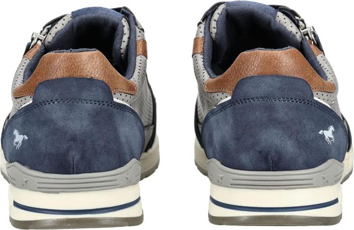 Actual product image Mustang Sneaker (40)