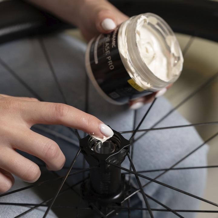 Actual product image Dynamic Bike Care Galli Grease Pro 150g (150 ml, Special grease)