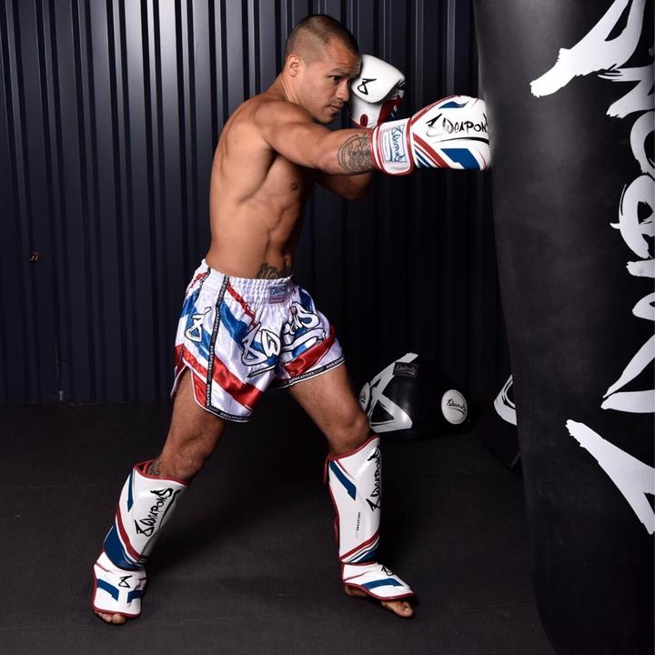 Actual product image 8Weapons Shin Guards, Shift, white-navy-red, L (L)