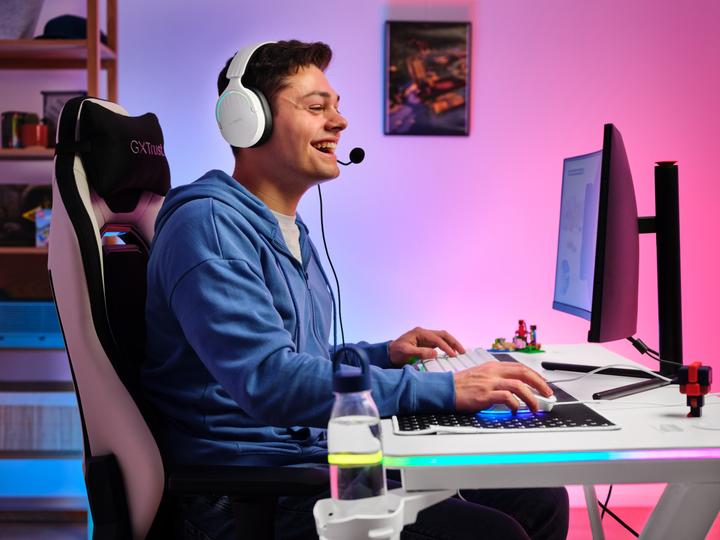 Immagine prodotto Trust GXT 709W LUMINUS Scrivania Gaming