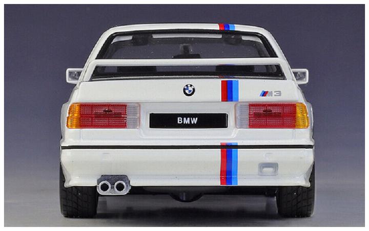 Productafbeelding Bburago BMW M3 1988, model auto, wit