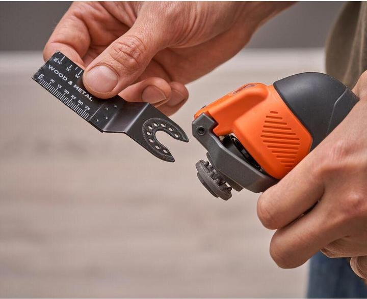Immagine prodotto Black & Decker BDCOS18N-XJ