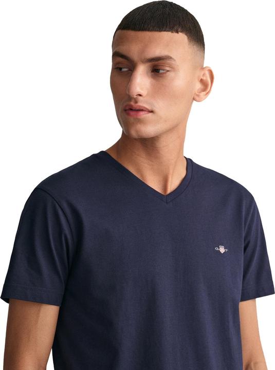 Actual product image GANT Slim Shield V-Neck T-Shirt (L)