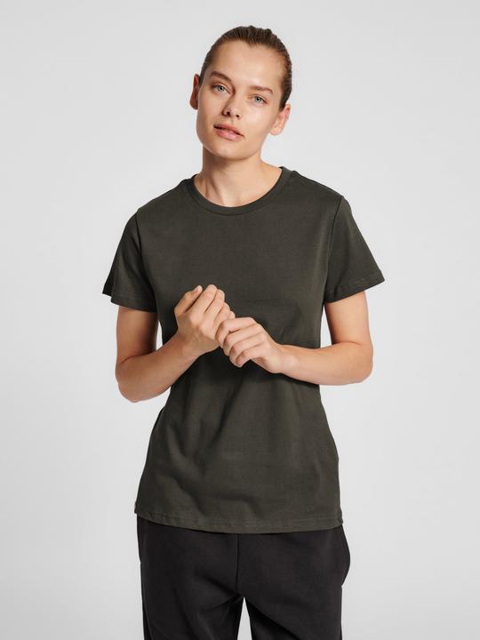 Actual product image hummel Red Heavy T-Shirt S/S Woman (S)