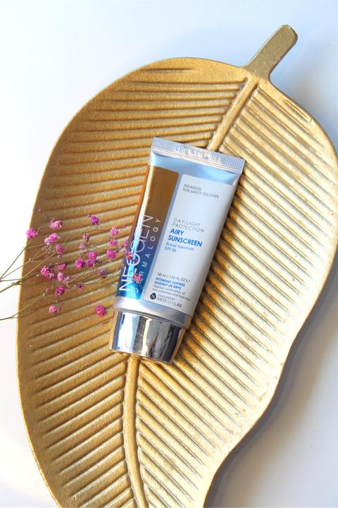 Produktbild Neogen Dermalogy Day-Light Protection Airy Sunscreen (Sonnencreme, SPF 50+, 50 ml)