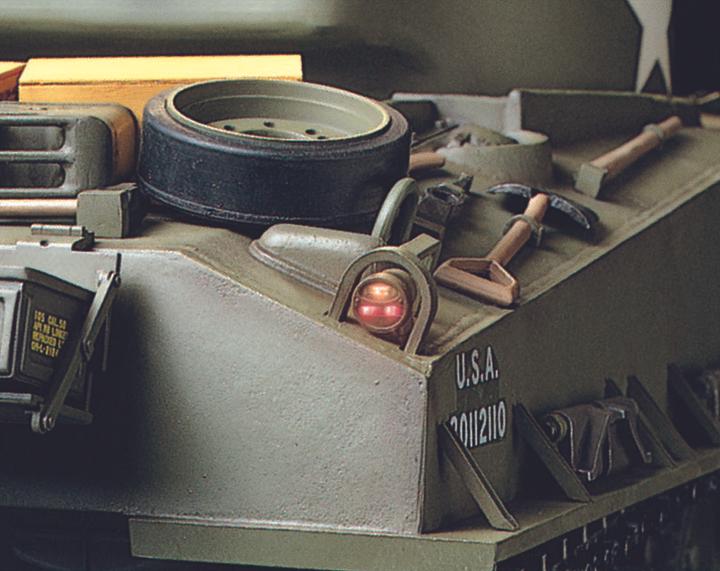 Immagine prodotto Tamiya M4 Sherman 105mm Come. (Kit)