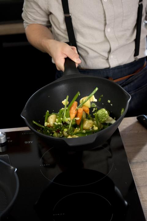 Actual product image Tefal Frying pan Robusto 28 (28 cm, Frying pan, Cast aluminium)