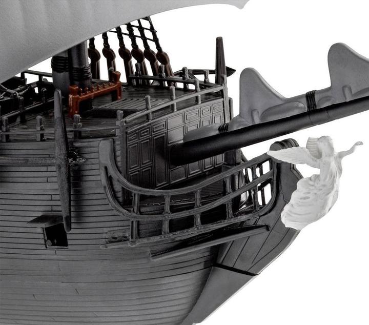 Actual product image Revell Black Pearl