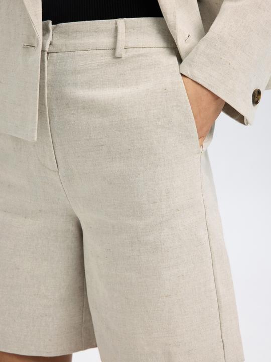 Actual product image Selected Femme Extra Wide Fit Shorts aus Leinengemisch (40)