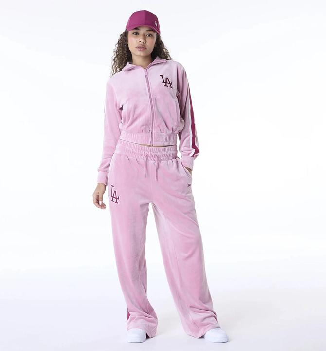 Actual product image New Era Women's velvet jogging suit Dodgers (XS)