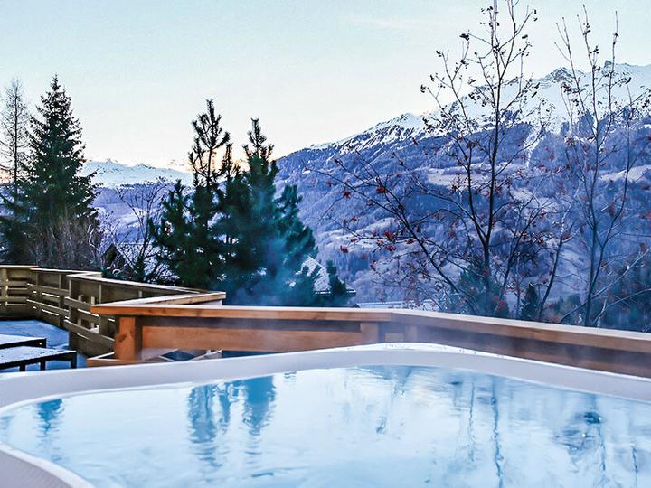 Actual product image Smartbox 1 night with spa and romantic dinner in a bike hotel near Sion (2 pers.)