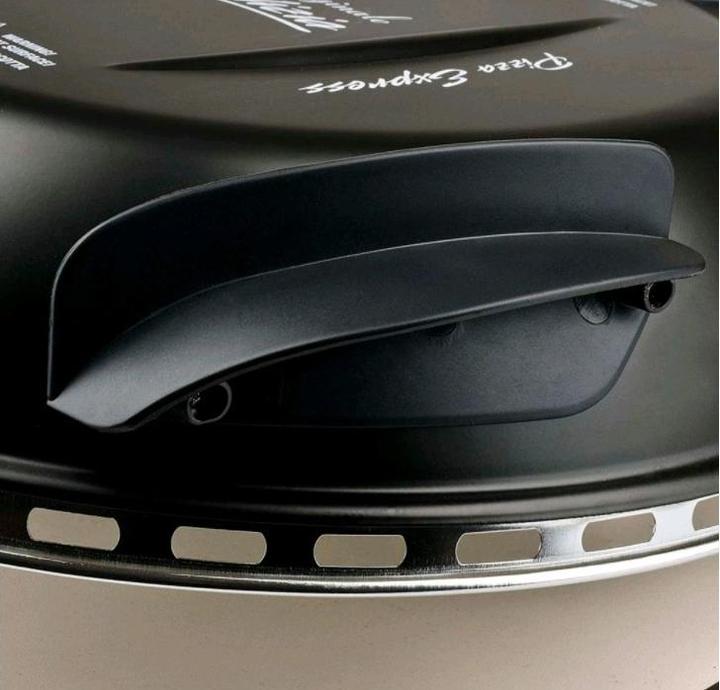 Actual product image G3 Ferrari Pizza Maker Delizia
