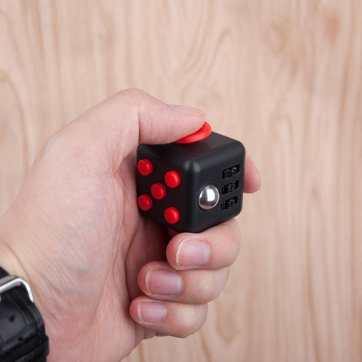 Produktbild PhoneLook Fidget Cube Anti-Stress Spielzeug Würfel mit 6 Funktionen zum Stressabbau