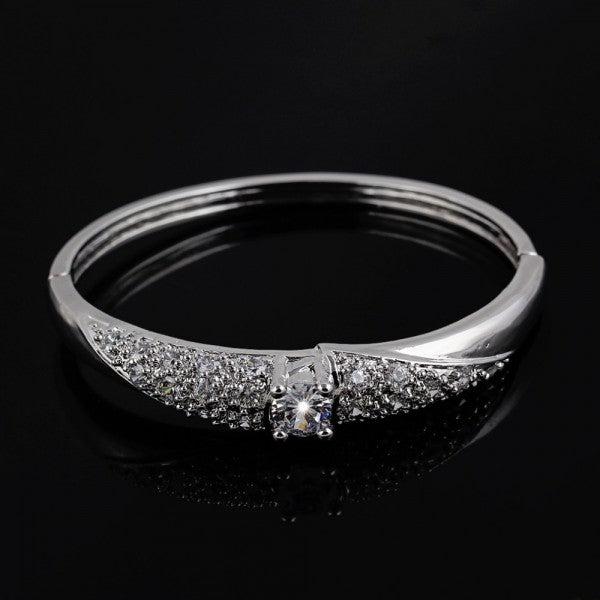 Produktbild Hermex LUXUS Platin veredelt Armreifen Armband Charms Zirkonia - Platin Silbrig (5.50 cm, Kupfer-Nickellegierung)