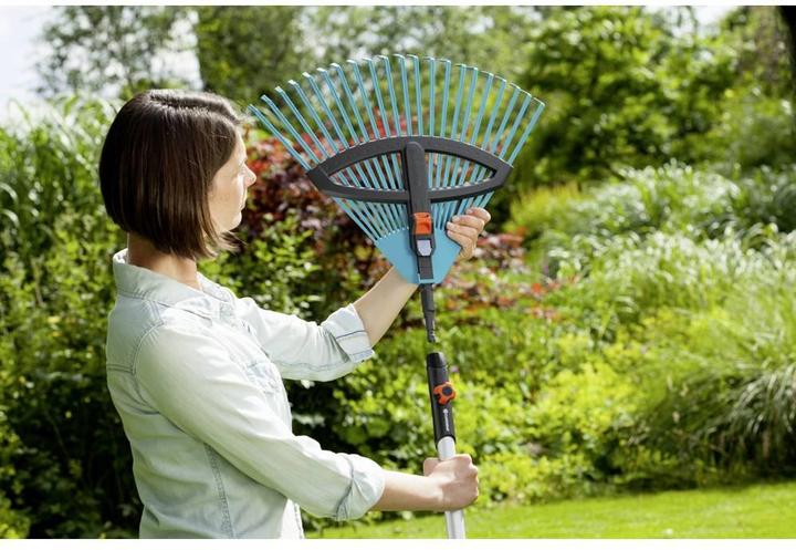 Actual product image Gardena Adjustable broom