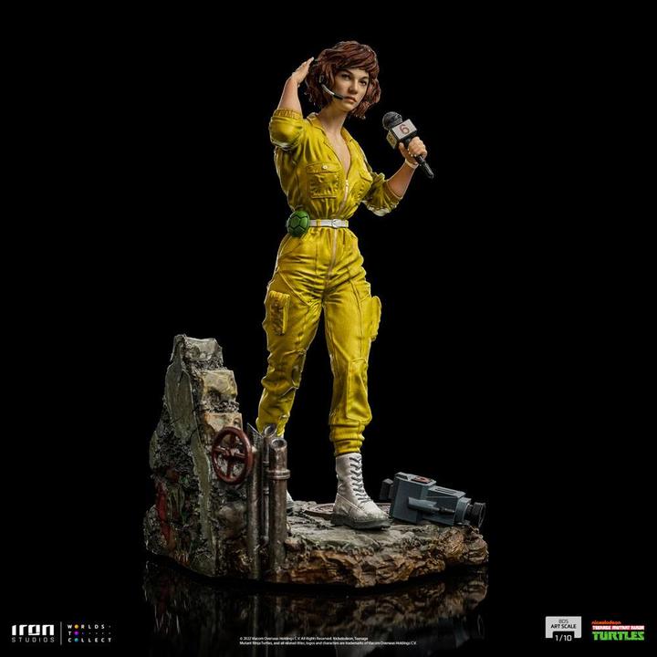 Actual product image Iron Studios Teenage Mutant Ninja Turtles Art Scale Statue 1/10 April O'Neal 19 cm