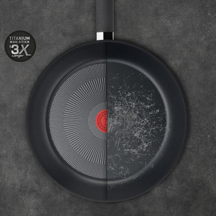Actual product image Tefal TITANIUM FORCE frying pan 24cm (24 cm, Frying pan, Aluminium)