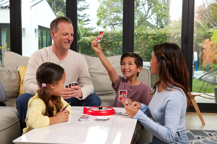 Actual product image Mattel Games UNO Spin (German)