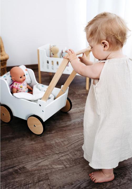 Produktbild small foot Schiebepuppenwagen aus Holz, kleiner Knopf