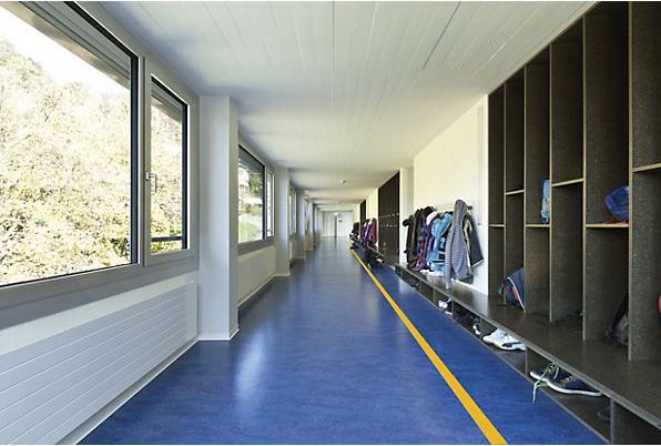Produktbild Durable Bodenmarkierungsklebeband Duraline Strong (50 mm)