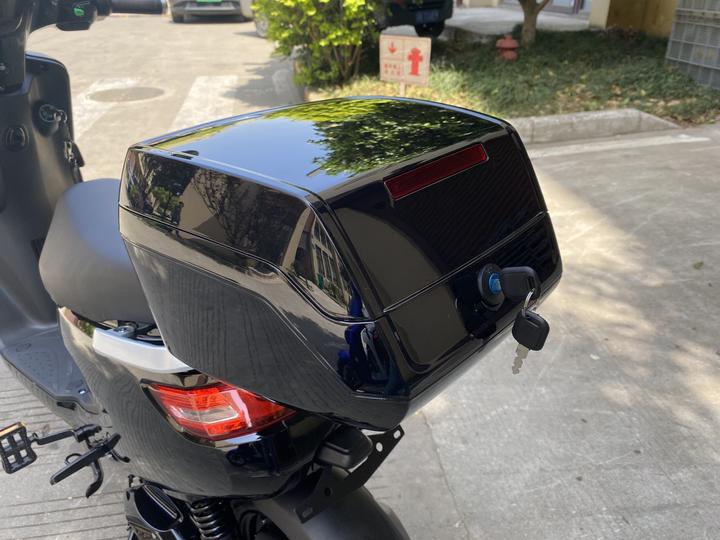 Actual product image Pomo-Motors Urban E1 (25 km/h, 500 W)