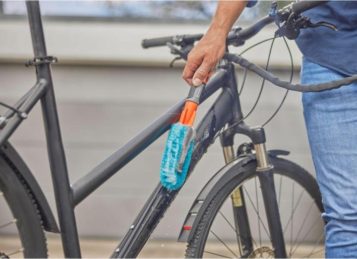 Produktbild Gardena Cleansystem Fahrrad Bürsten-Set