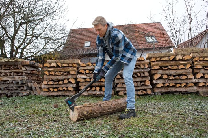 Actual product image Gardena Splitting axe 2800 S
