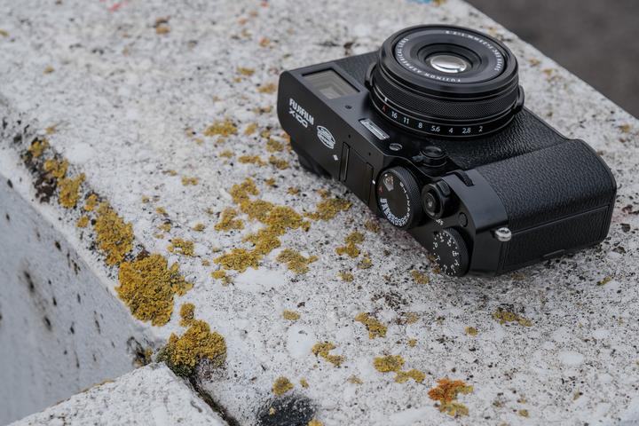 Actual product image Fujifilm X100VI (23 mm, 40.20 Mpx, APS-C / DX)