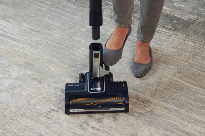 Actual product image Shark CZ250EUT Bagless Floor Vacuum Cleaner, Pet + AntiHair