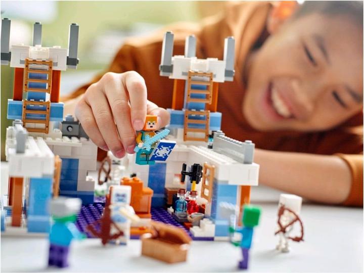 Actual product image LEGO The ice palace (21186, LEGO Minecraft)