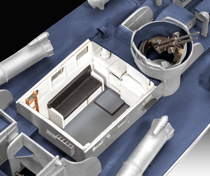 Actual product image Revell MS Patrol Torpedo Boat PT-559 / PT-160