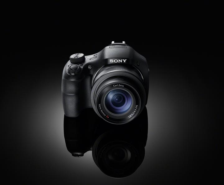 Produktbild Sony Compact Camera 18MP 30X zoom (24 - 720 mm, 18.20 Mpx, 1/2,3'')