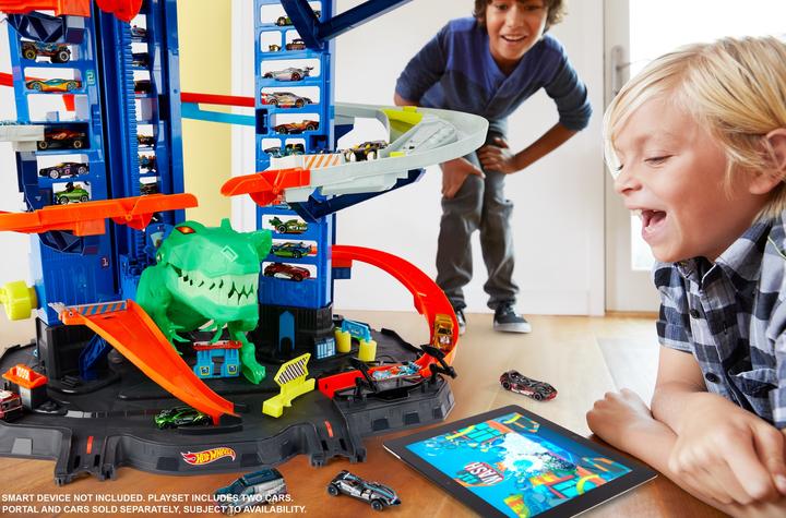 Produktbild Hot Wheels City Megacity Parkgarage mit T-Rex-Angriff