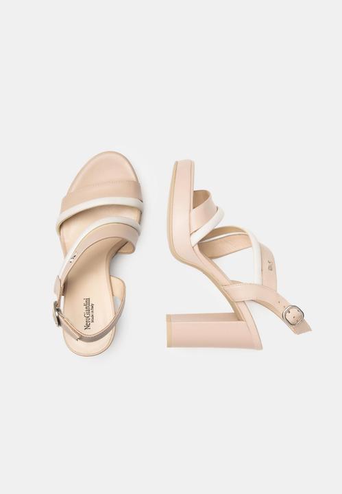 Actual product image Nero Giardini Sandalen (41)