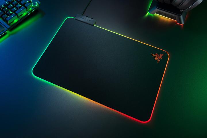Actual product image Razer Firefly V2 (L)