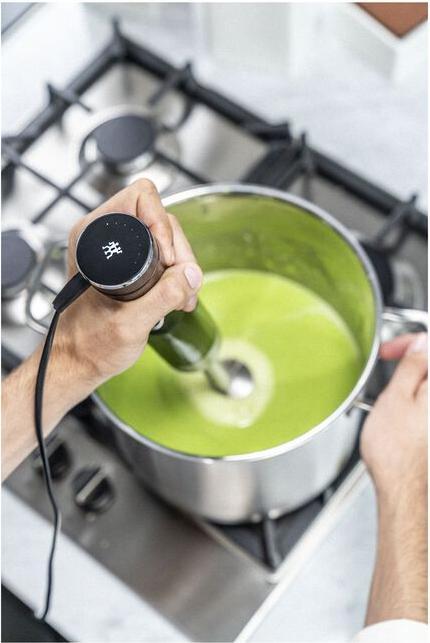 Immagine prodotto Zwilling Frullatore manuale Enfinigy con tazza e coperchio a vuoto nero