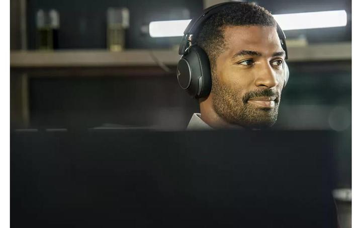Image du produit Poly Voyager Surround 80 (Sans fil, Filaire, USB-C)