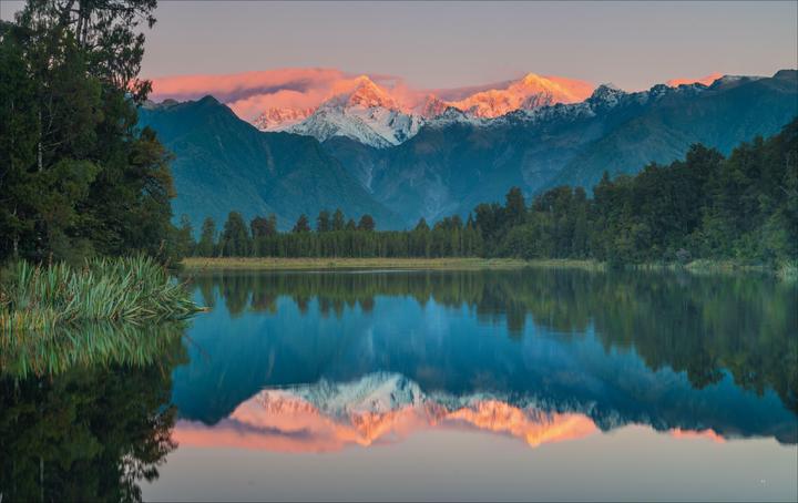 Produktbild National Geographic Neuseeland (Deutsch, Kristof Göttling, Vision 21 Dr. Heiko Beyer, Wiebke Reißig-Dwenger, 2024)