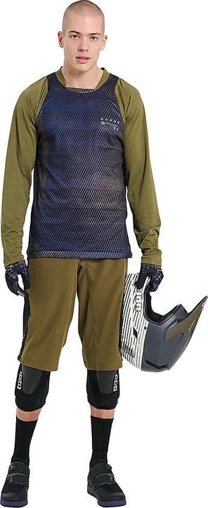 Actual product image ION Scrub (L)