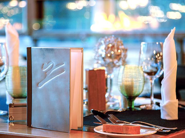 Produktbild Smartbox 1 Übernachtung im 4* Hotel mit Abendessen für 2 (2 Pers.)