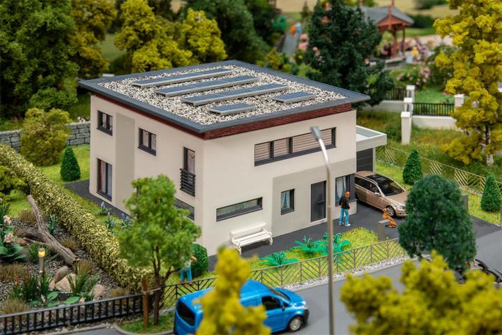 Actual product image Faller WeberHaus Villa