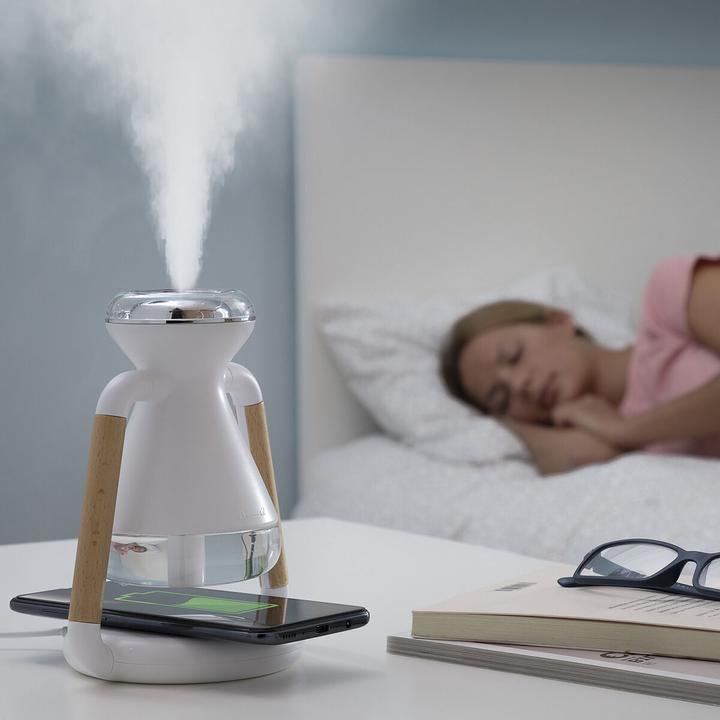 Produktbild InnovaGoods Luftbefeuchter, Aroma Diffuser und kabelloses Ladegerät, 3-in-1 Misvolt (230 ml)